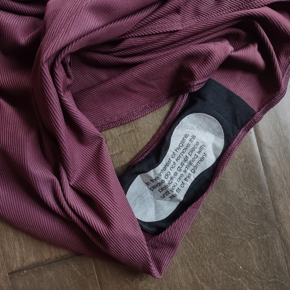 Girlfriend Collective Berry Marlow High Neck Brief Bodysuit NWT - Picture 9 of 11